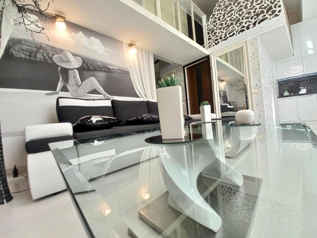 Apartment Penthouse คีชีเนา ภายนอก รูปภาพ