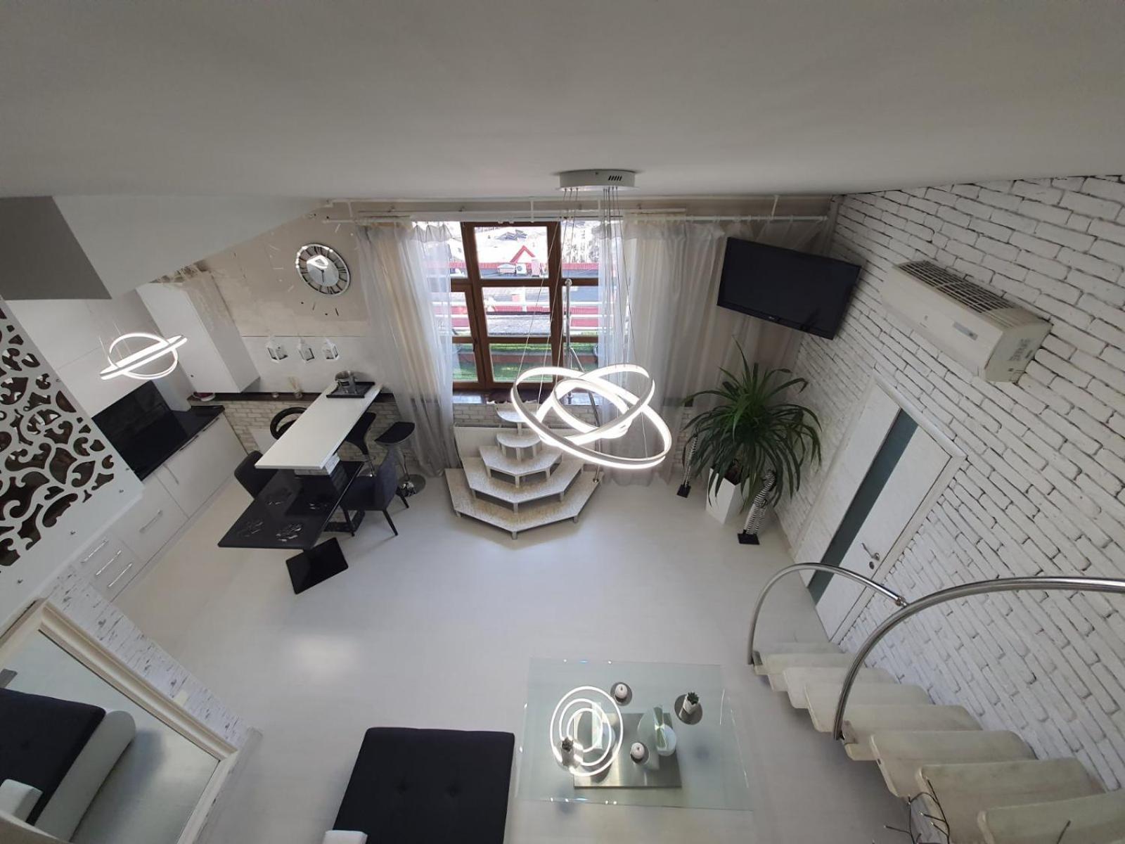 Apartment Penthouse คีชีเนา ห้อง รูปภาพ