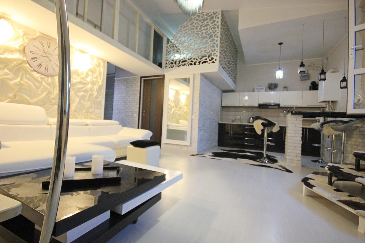 Apartment Penthouse คีชีเนา ภายนอก รูปภาพ